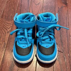 Nike Force 1 toddler boy size 8C sneakers